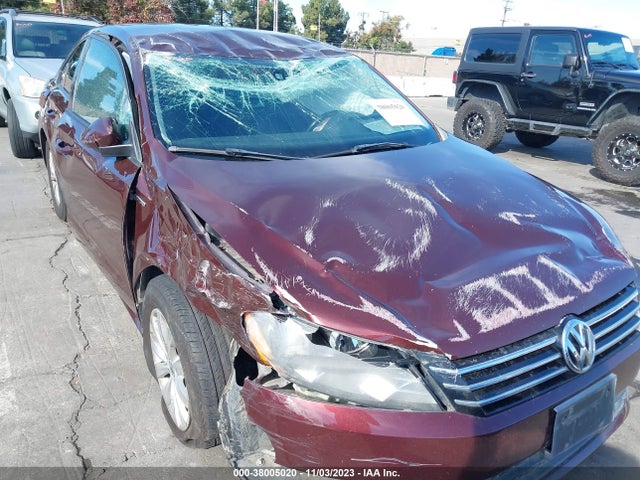 1VWAT7A30EC066726 Volkswagen Passat Wolfsburg Ed