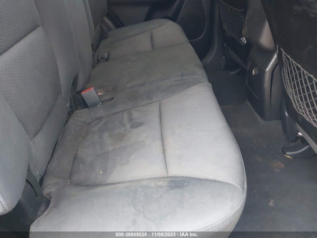 2012 KIA SORENTO LX VIN: 5XYKT3A11CG268935