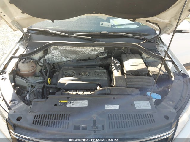 WVGBV3AX1EW550993 Volkswagen TIGUAN SE