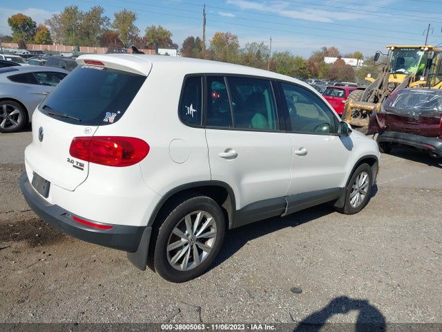 WVGBV3AX1EW550993 Volkswagen TIGUAN SE