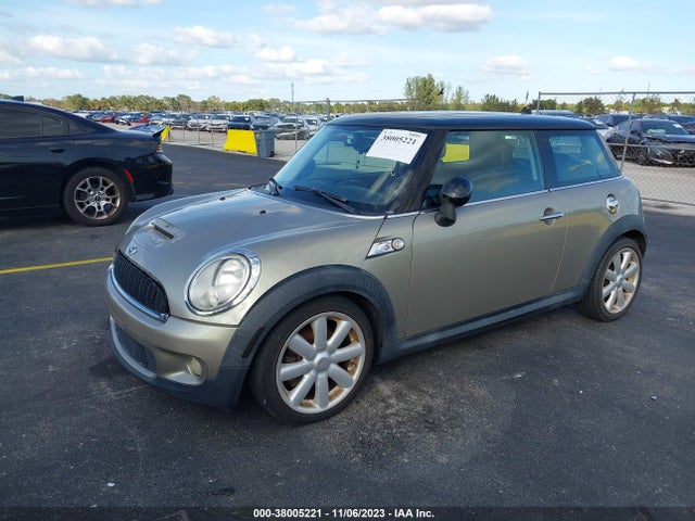 2009 MINI COOPER S WMWMF73509TW82791 Photo 1