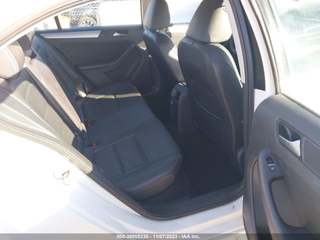 3VWD17AJ2EM323529 Volkswagen Jetta 1.8t Se