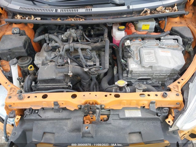 Toyota Prius C Two 2015 JTDKDTB31F1106921 Image 10