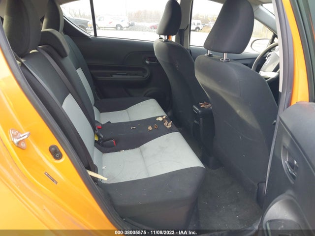 Toyota Prius C Two 2015 JTDKDTB31F1106921 Image 8