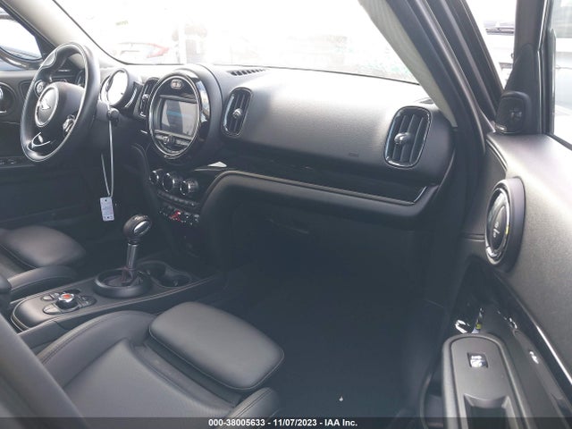 2019 MINI COUNTRYMAN WMZYT3C5XK3E98117 Photo 4
