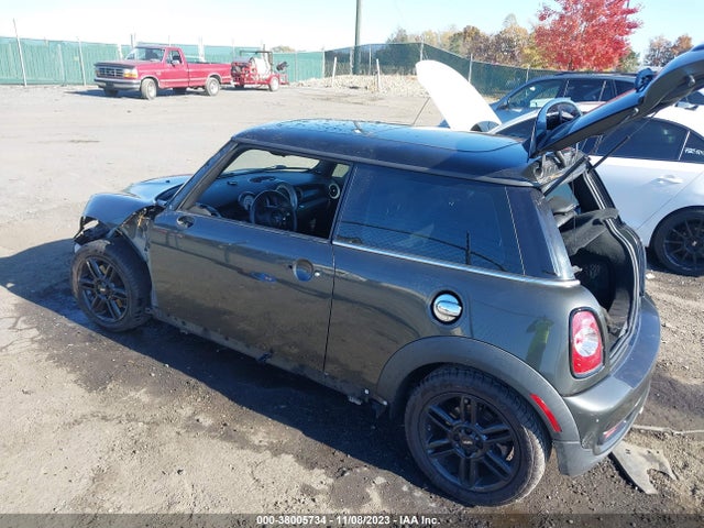 2012 MINI COOPER S WMWSV3C56CTY28282 Photo 2