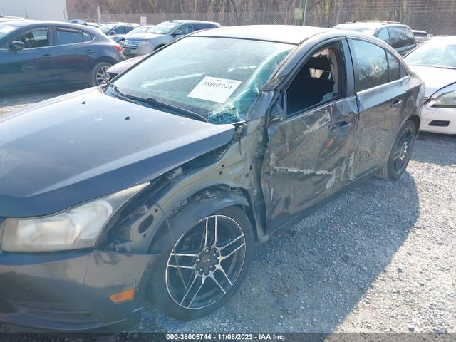 2014 CHEVROLET CRUZE 1LT AUTO VIN: 1G1PC5SBXE7257689