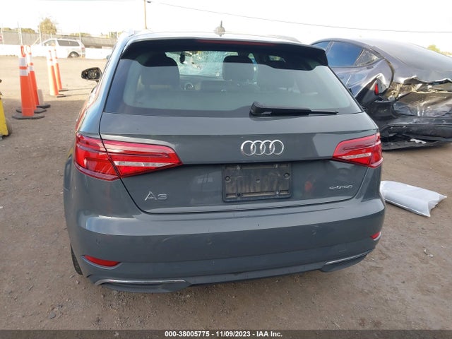 2018 AUDI A3 SPORTBACK E-TRON PREMIUM PLUS VIN: WAUTPBFF8JA064148