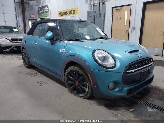 2016 MINI CONVERTIBLE WMWWG9C59G3C22546 Photo 0