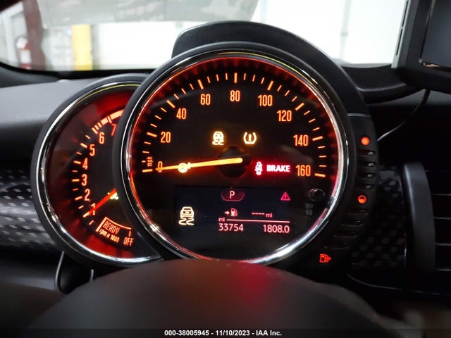 2016 MINI CONVERTIBLE WMWWG9C59G3C22546 Photo 6