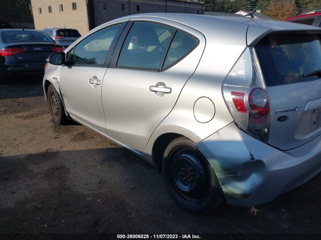 Toyota Prius C Two 2014 JTDKDTB39E1078820 Image 6