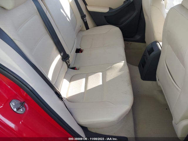 2014 VOLKSWAGEN JETTA 1.8T SE VIN: 3VWD07AJ1EM433409