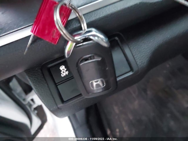 2018 HONDA CIVIC EX-L VIN: JHMFC1F77JX040322