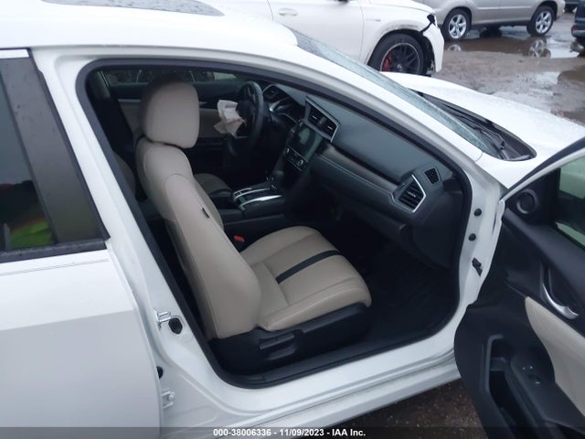 2018 HONDA CIVIC EX-L VIN: JHMFC1F77JX040322