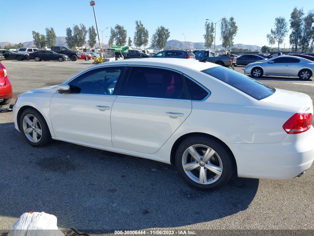 2012 VOLKSWAGEN PASSAT 2.5L SE VIN: 1VWBP7A35CC108877