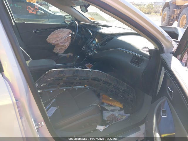 Chevrolet Impala Premier 2019 1G1105S30KU136996 Image 5