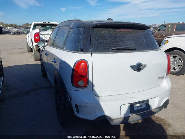 2012 MINI COOPER COUNTRYMAN WMWZC3C58CWL83353 Photo 2