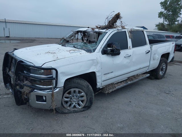 Chevrolet Silverado 2500hd Ltz 2015 1GC1KWE81FF547980 Image 2
