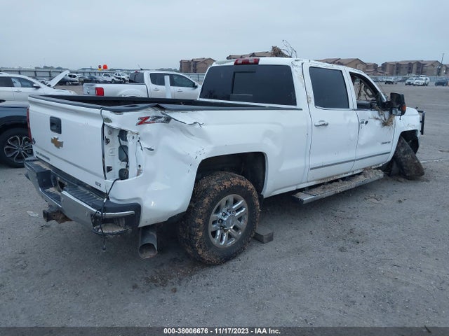 Chevrolet Silverado 2500hd Ltz 2015 1GC1KWE81FF547980 Image 4