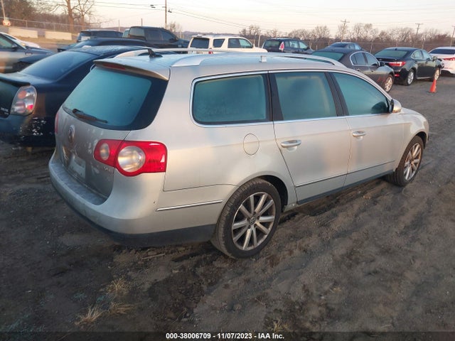 2010 VOLKSWAGEN PASSAT KOMFORT VIN: WVWXK7AN7AE054248
