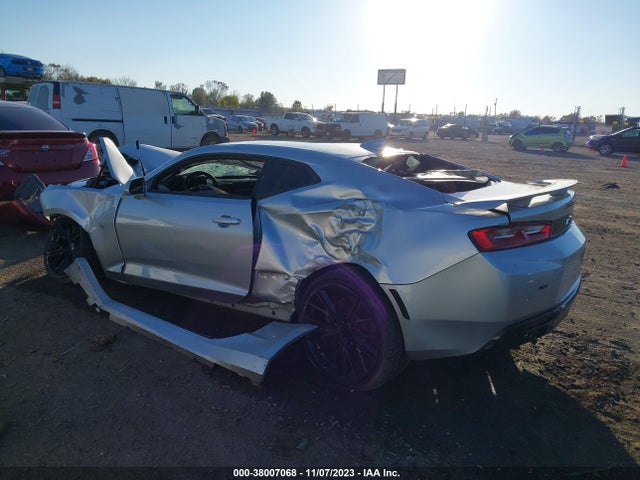 Chevrolet CAMARO 2SS 2018 1G1FH1R7XJ0111772 Image 3