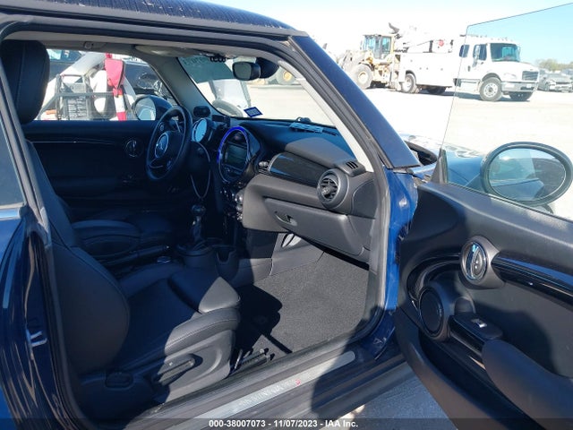 2018 MINI HARDTOP WMWXP7C5XJ2C62429 Photo 4