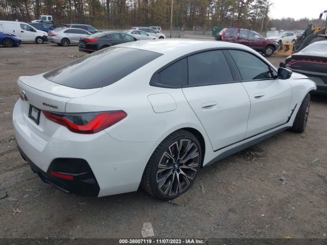 2022 BMW 4 SERIES WBA13AW02NFM44717 Photo 3