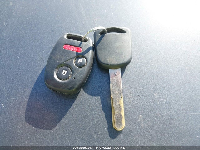 2005 HONDA ODYSSEY LX VIN: 5FNRL38265B023863