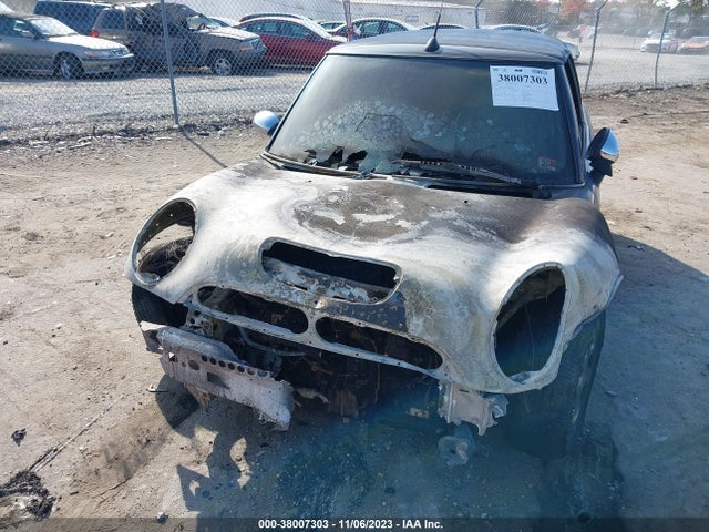2006 MINI COOPER S WMWRH33536TK56808 Photo 5