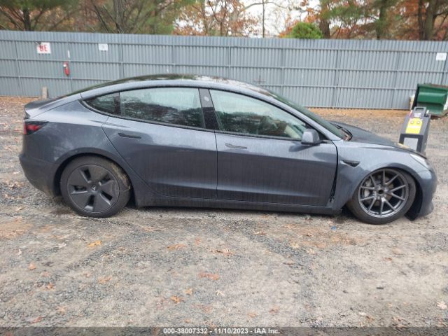 5YJ3E1EA7NF339952 Tesla Model 3 Rear-wheel Drive