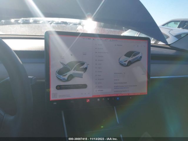 Tesla Model Y Long Range Dual Motor 2020 5YJYGDEE8LF016625 Image 18