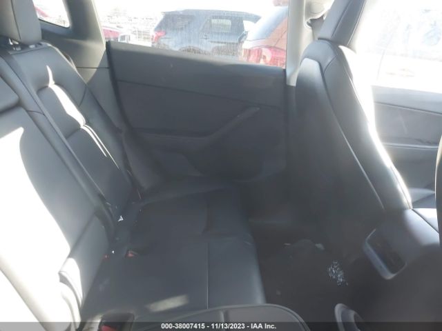 Tesla Model Y Long Range Dual Motor 2020 5YJYGDEE8LF016625 Image 8
