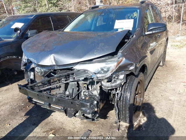 Toyota RAV4 LE 2017 JTMBFREV2HD199704 Image 6