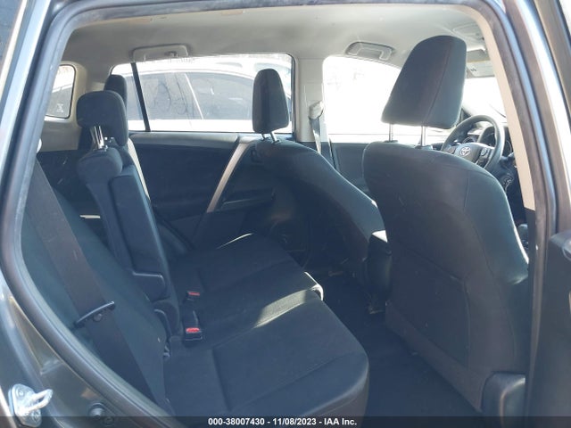 Toyota RAV4 LE 2017 JTMBFREV2HD199704 Image 8