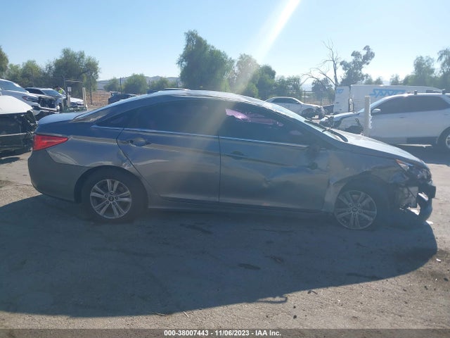2013 HYUNDAI SONATA GLS VIN: 5NPEB4AC0DH657583
