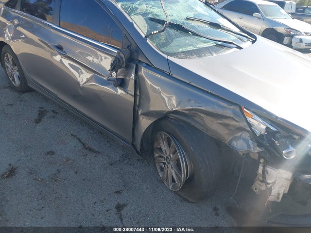 2013 HYUNDAI SONATA GLS VIN: 5NPEB4AC0DH657583