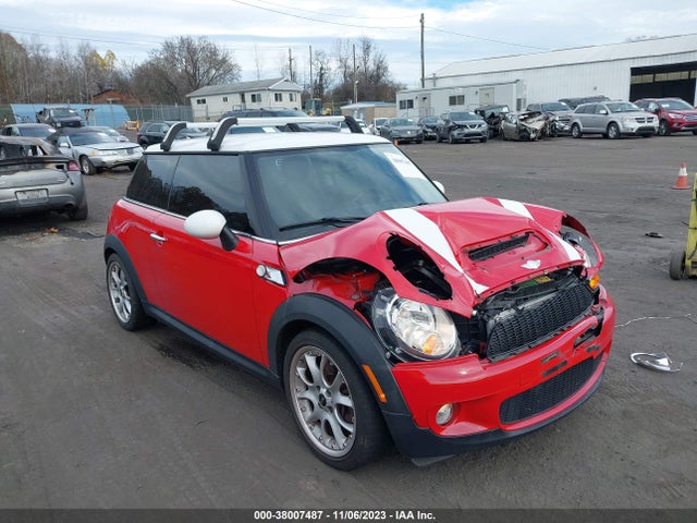 2008 MINI COOPER S WMWMF73508TV38589 Photo 0