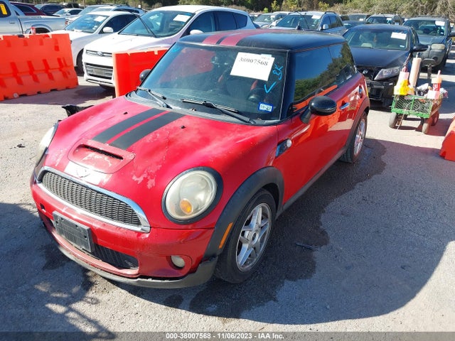 2008 MINI COOPER S WMWMF73568TT90139 Photo 1
