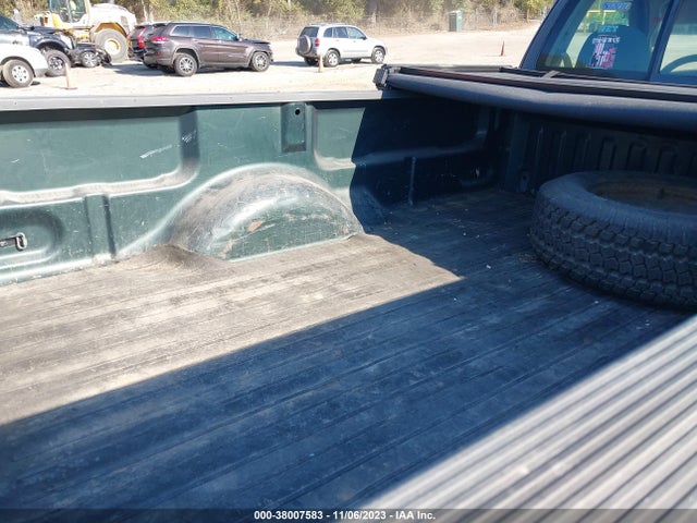 2001 FORD F-150 XLT/XL VIN: 1FTRF18L51NA74125