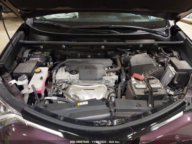 Toyota RAV4 LE 2018 2T3BFREV7JW765932 Image 10