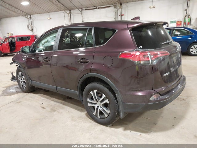 Toyota RAV4 LE 2018 2T3BFREV7JW765932 Image 3
