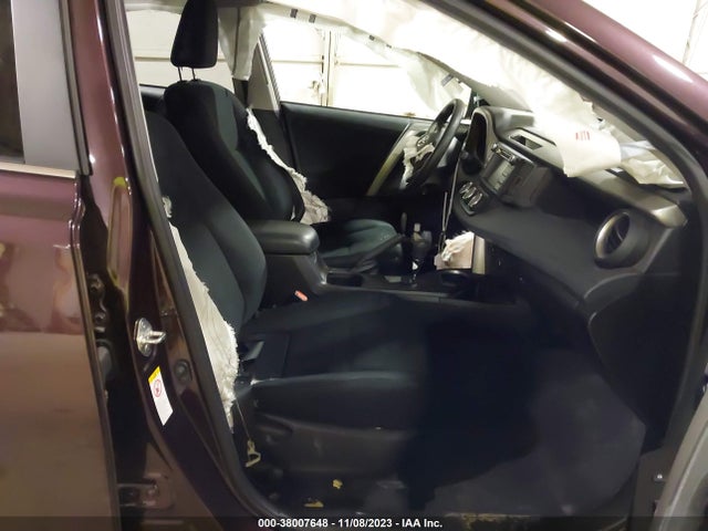 Toyota RAV4 LE 2018 2T3BFREV7JW765932 Image 5