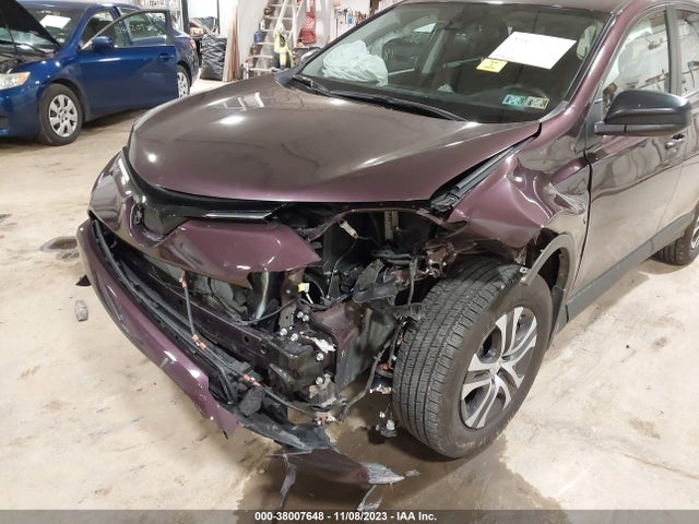 Toyota RAV4 LE 2018 2T3BFREV7JW765932 Image 6