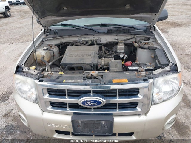 2011 FORD ESCAPE XLT VIN: 1FMCU0DG5BKA92136