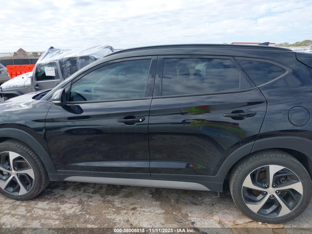 2018 HYUNDAI TUCSON VALUE VIN: KM8J33A23JU803971