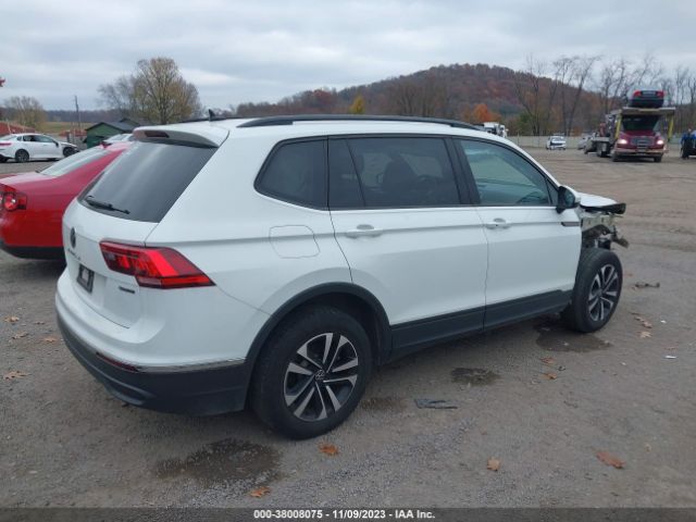2022 VOLKSWAGEN TIGUAN 3VV0B7AX0NM039398 Photo 3