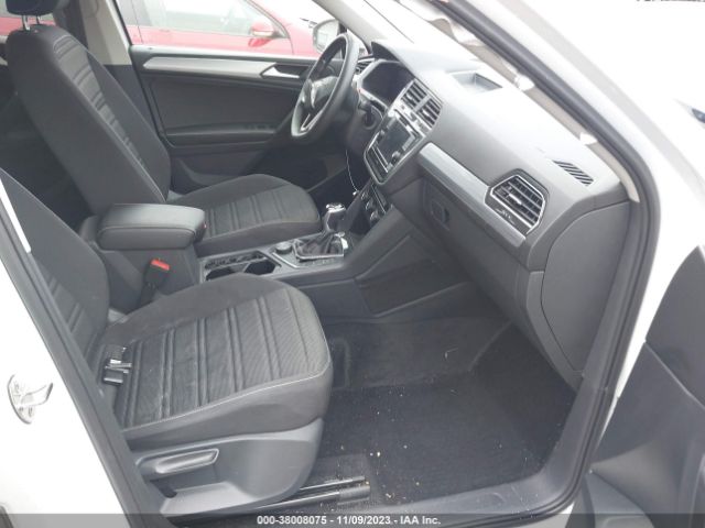 2022 VOLKSWAGEN TIGUAN 3VV0B7AX0NM039398 Photo 4