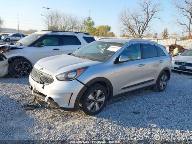 KNDCB3LC8J5158685 KIA NIRO LX