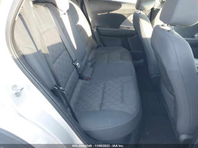 KNDCB3LC8J5158685 KIA NIRO LX
