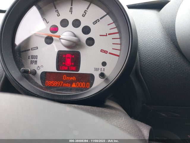 2011 MINI COOPER S COUNTRYMAN WMWZC5C54BWM10297 Photo 6